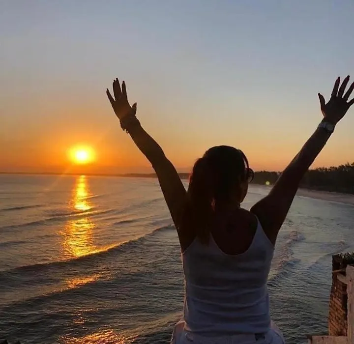 Pousada Marambaia Café - Praiana, econômica, Com café da manhã, piscina e hidromassagem ao ar livre - Frente para o mar-1